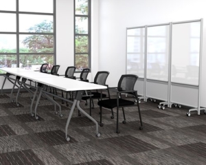 COMPEL office furniture white mobile desk with black guest chairs for educational spaces