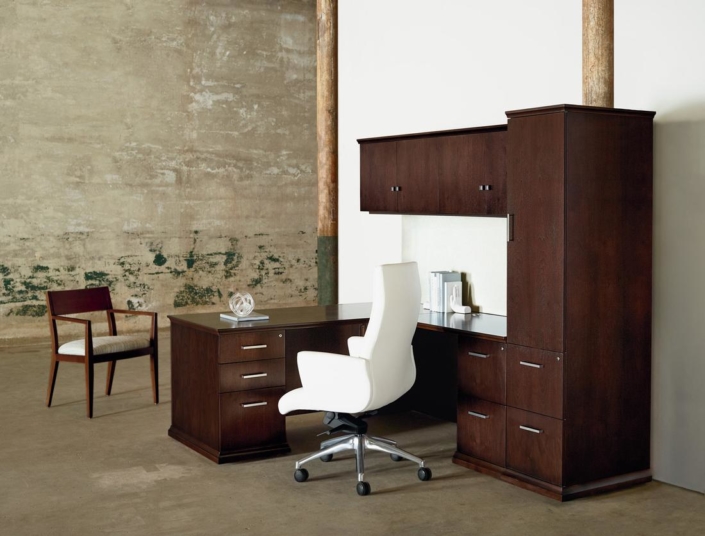 Darran traditional executive desk with white leather task chair