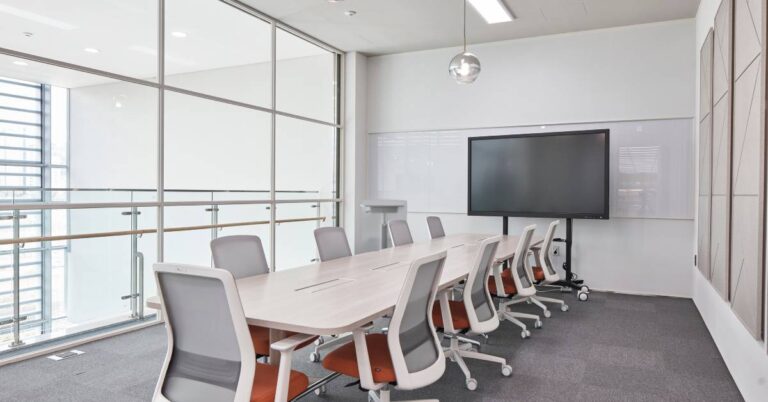 7 Conference Room Design Ideas That Improve Performance